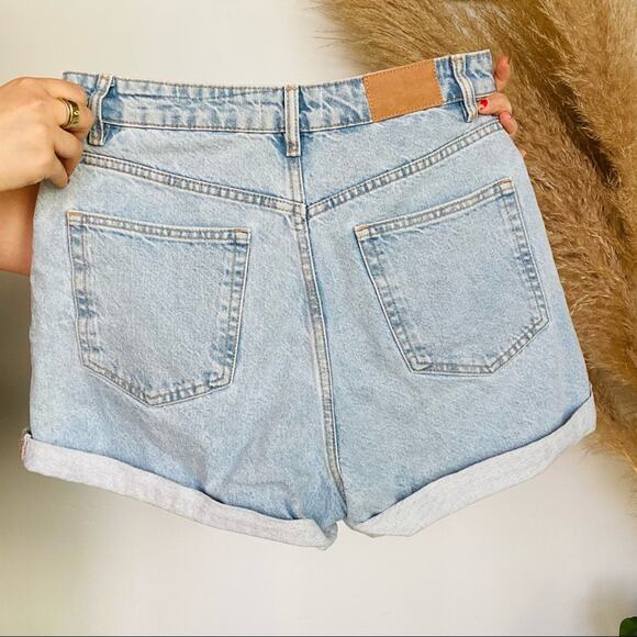 ZARA Light Wash Denim High Rise Mom Straight Jeans Roll Up Hem Vintage Shorts 8 - Picture 8 of 12